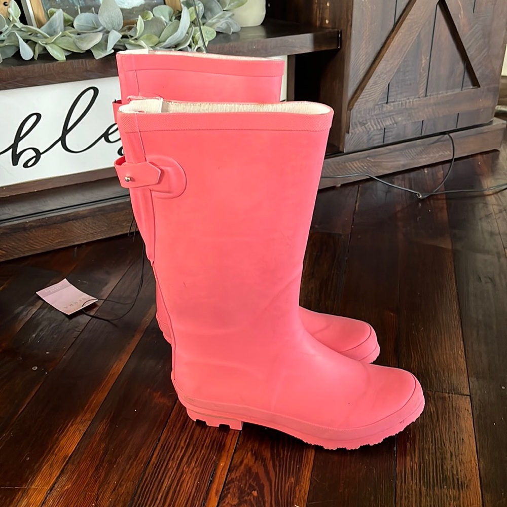Serra Pink Knee High Rubber Rain Barn Boots Women's 9